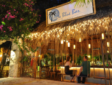 Luna Blue Bar, Playa del Carmen, Mexico